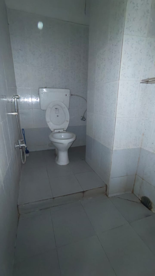 Unfurnished 3bhk in Beltola survey, Nandanpur Path, Beltola Tiniali, Guwahati, Assam, India for Rent